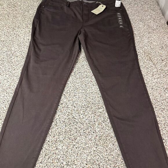 Maurices Women's Straight Leg Pants Brown Size 22W Casual Stretch - Picture 1 of 8